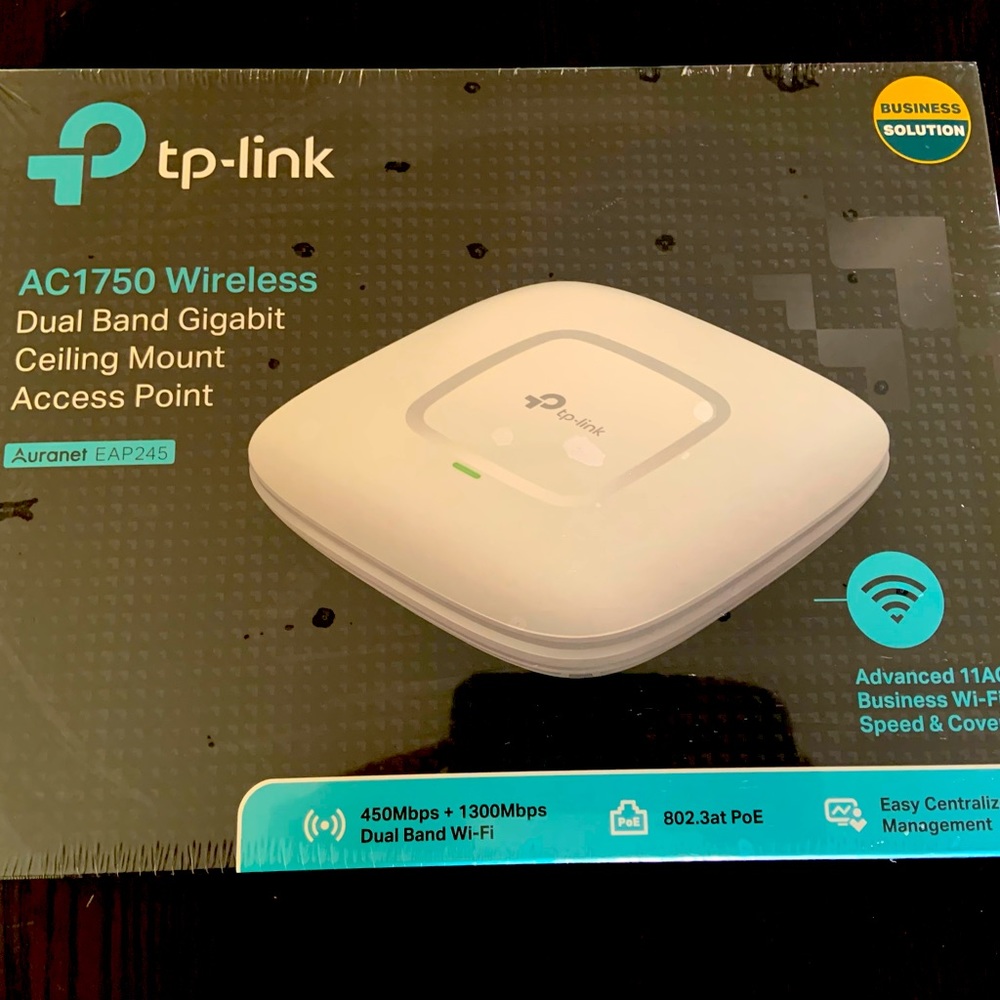 New, WIFI , Dual band business booster by tp-link. Wireless